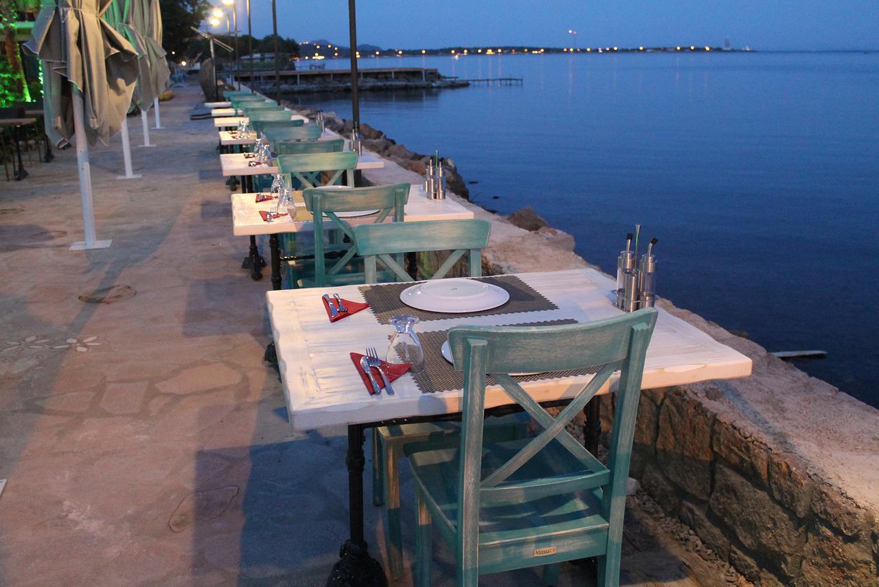Assos Zeyti̇nhan Hotel Sokakagzi Exterior foto